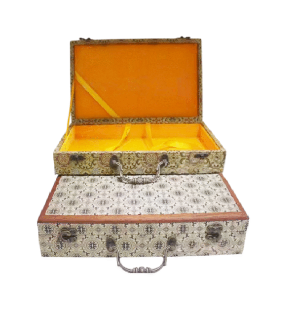 32*16cm Xuan Paper  Folding Album for Painting Calligraphy Press Wooden Frame Brocade Box