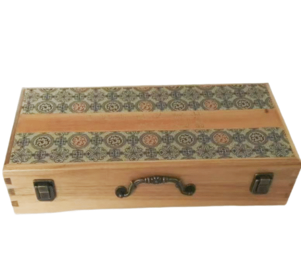 Xuan Paper Hand -Scroll Painting Calligraphy Camphor Wood Package Box with Song Brocade Face