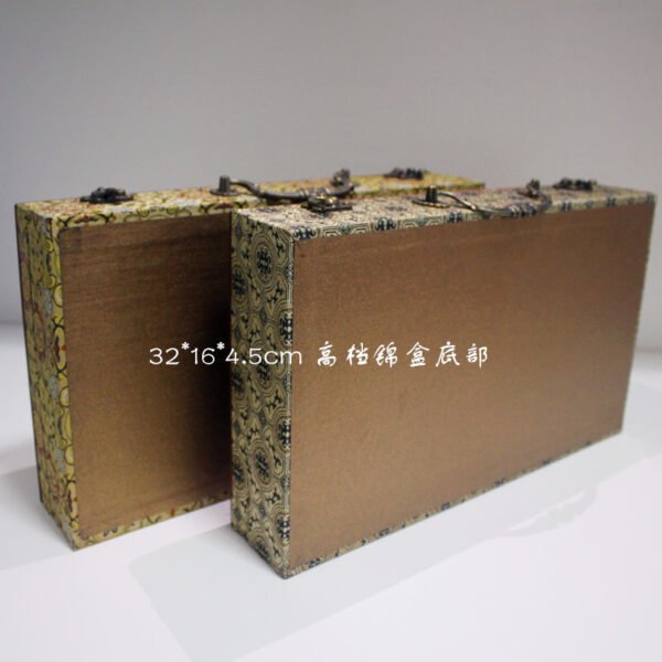32*16cm Xuan Paper Brochure Press Wooden Frame Brocade Box