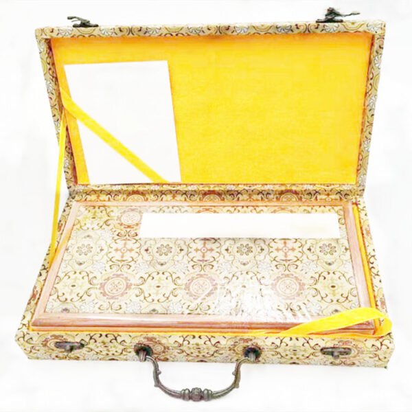 32*16cm Xuan Paper Brochure Press Wooden Frame Brocade Box