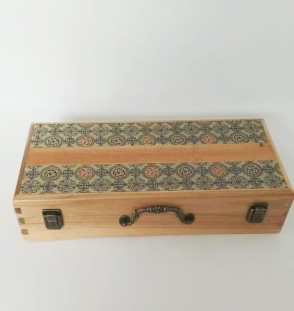 Xuan Paper Hand -Scroll Painting Calligraphy Camphor Wood Package Box with Song Brocade Face