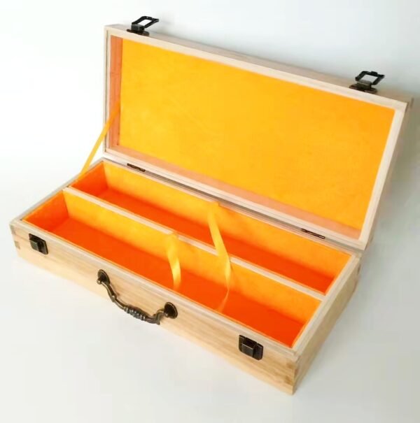 Xuan Paper Hand -Scroll Painting Calligraphy Camphor Wood Package Box with Song Brocade Face