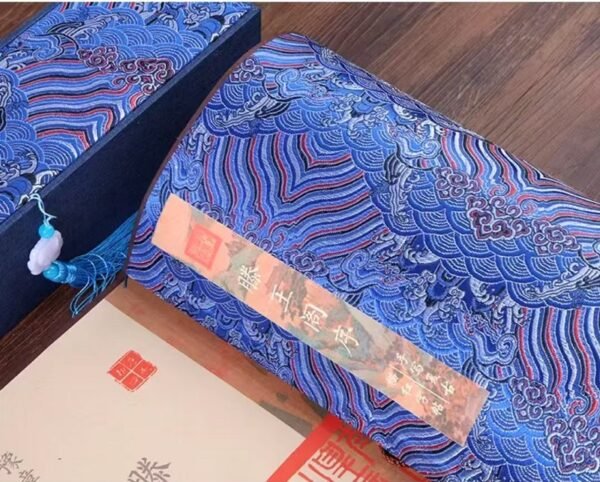 Xuan Paper Scroll Calligraphy Tracing Writing  < Teng Wang Ge Xu> Brocade Box