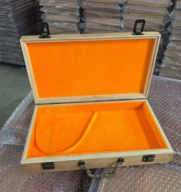 32*16*4.5cm Camphor Wood Xuan Paper Booklet Ancient Book Gold Silver Jewelry and Ornaments Package Box