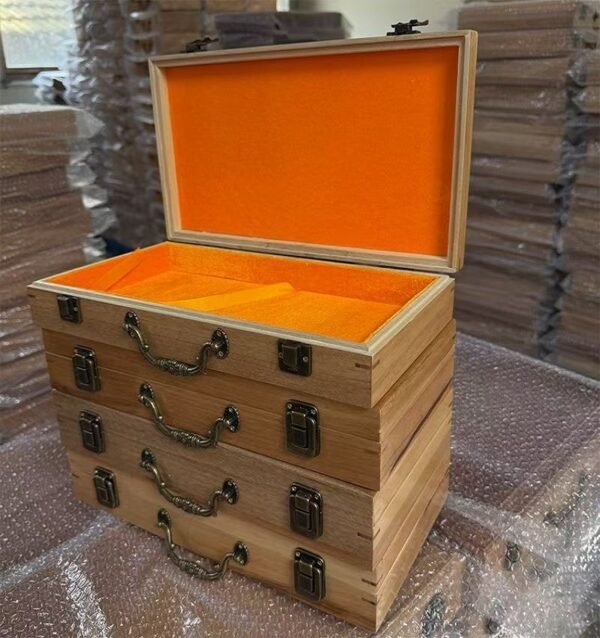 32*16*4.5cm Camphor Wood Xuan Paper Booklet Ancient Book Gold Silver Jewelry and Ornaments Package Box
