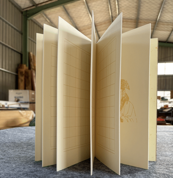 30*15cm Xuan Paper Calligraphy Paper Booklet for Writing Chinese  Thousands Letter  Camphor wood box gift