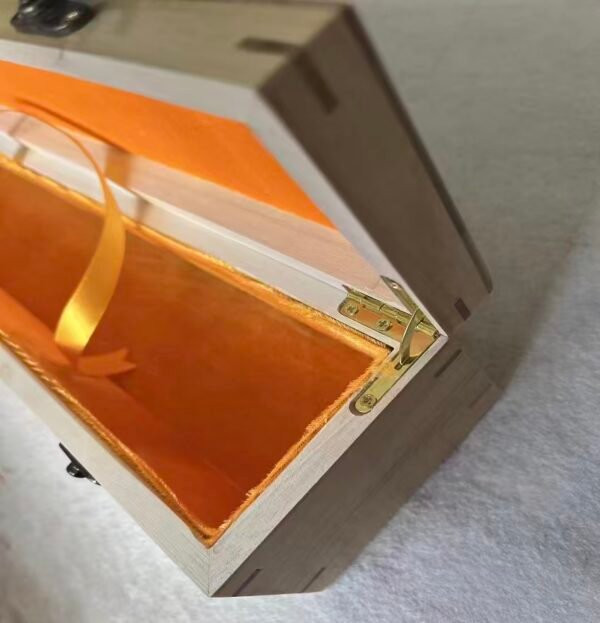 Xuan Paper Chinese Hanji Shodo Painting Kanji Calligraphy Hand Scroll Camphor Wooden Box