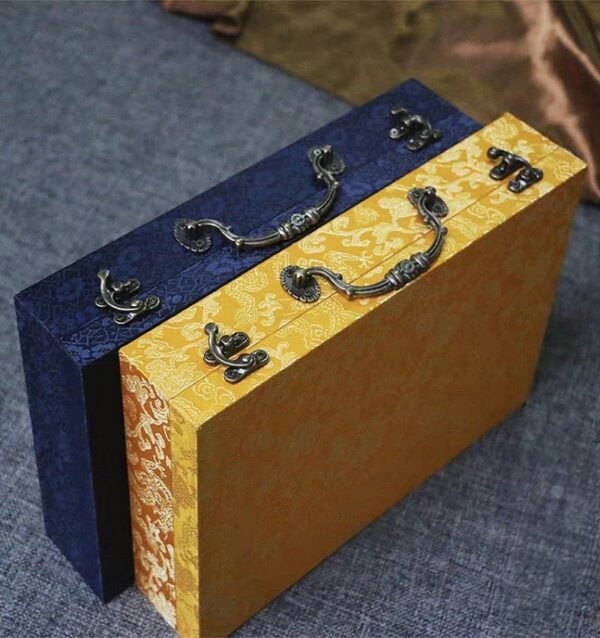 Xuan Paper Ancient Book Yin Pu Genealogy Package Song Brocade Box