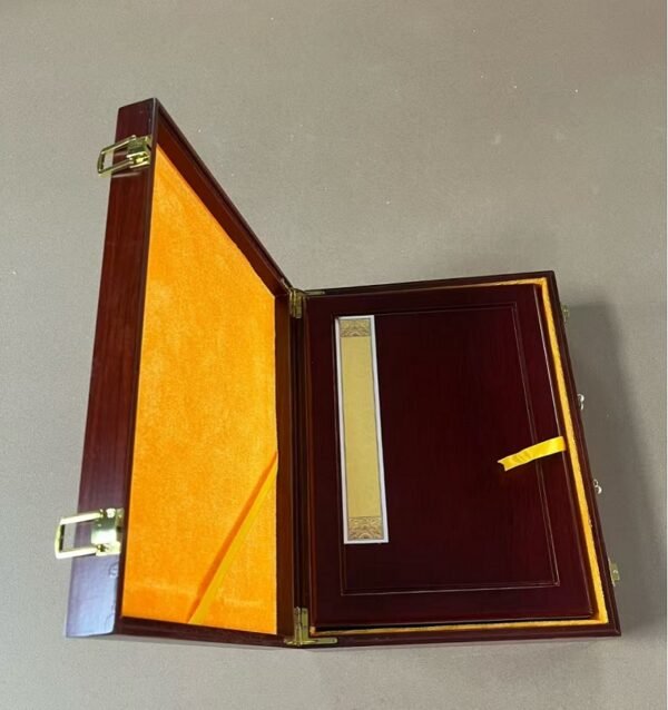 32*22cm  Xuan Paper Calligraphy Writing Booklet for writing 《  The Art of War  》Mr Sun Tzu Red  Wood Package Box Set